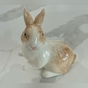 Ceramic Bunny Rabbit Pepper Shaker Farmhouse Easter Spring Decor